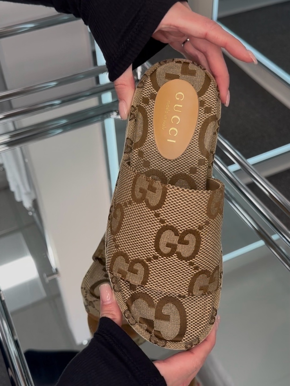 Gucci Platform Sandal Slides - Picture 2 of 10